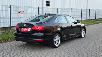 Volkswagen Jetta VI Sedan 1.2 TSI 105KM 2012 Volkswagen Jetta NIEMIECKA LIMUZYNA ZA NIEWIELKIE PIENIADZA 1.2 Benzyna, zdjęcie 3