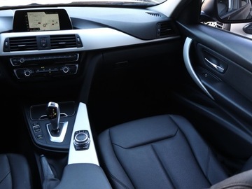 BMW Seria 3 F30-F31-F34 Limuzyna Facelifting 1.5 318i 136KM 2018 BMW 3 318 i, Salon Polska, Automat, Skóra, Navi, zdjęcie 7