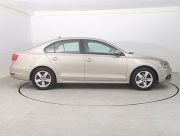 Volkswagen Jetta VI Sedan 1.2 TSI 105KM 2012 VW Jetta 1.2 TSI, Salon Polska, Serwis ASO, Klima, zdjęcie 5