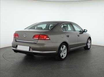 Volkswagen Passat B7 Limousine 2.0 TDI CR DPF BlueMotion 140KM 2010 VW Passat 2.0 TDI, Salon Polska, Serwis ASO, DSG, zdjęcie 4