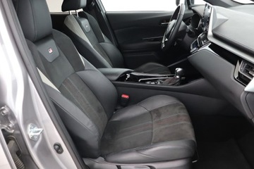 Toyota C-HR I Crossover Facelifting 2.0 Hybrid Dynamic Force 184KM 2021 Toyota C-HR 2.0 Hybrid, Salon Polska, Serwis ASO, zdjęcie 8