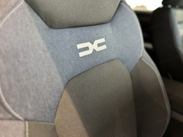 Dacia Bigster 1.2 TCe 140KM 2025 Od ręki - Expression mHEV 1.2 TCe 140KM / Pakiet Zimowy, zdjęcie 4