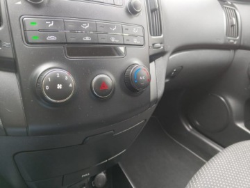 Hyundai i30 I Hatchback 1.4 109KM 2009 Hyundai i30 I 1.4 Benzyna 109KM Manual, zdjęcie 31