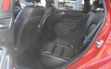 Mercedes Klasa B W246 Sports Tourer 180 CDI BlueEFFICIENCY 109KM 2012 Mercedes-Benz Klasa B Mercedes-Benz Klasa B 180 CDI BlueEFFICIENCY EDITION, zdjęcie 9