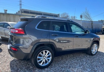 Jeep Cherokee V Terenowy 2.0 MJD 170KM 2014 Jeep Cherokee automat, 4x4, nawigacja, kamera 2.0 Diesel 170KM, zdjęcie 2