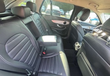 Mercedes Klasa C W205 Kombi Facelifting 2.0 300d 245KM 2020 Mercedes-Benz Klasa C Bogata wersja 2.0 Diesel 245KM, zdjęcie 20
