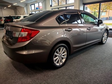Honda Civic IX Sedan 1.8 i-VTEC 142KM 2013 Honda Civic IX 1.8 benzyna, zdjęcie 3