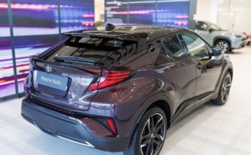 Toyota C-HR I Crossover Facelifting 1.8 Hybrid 122KM 2023 Toyota C-HR 1.8 Hybrid GPF GR Sport 1.8 Hybryda 122KM, zdjęcie 4