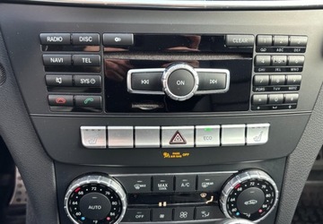 Mercedes Klasa C W205 2014 Mercedes-Benz Klasa C Wersja Avantgarde AMG 3.5 Benzyna 231KM, zdjęcie 17