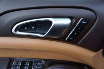 Porsche Cayenne II SUV Facelifting 4.2 D 385KM 2016 Porsche Cayenne Salon PL 4.2 V8 Panorama Tempomat Asyst. park z kamera, zdjęcie 10