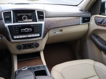 Mercedes Klasa GL X166 Off-roader GL 350 BlueTEC 258KM 2015 Mercedes GL 350 CDI, Salon Polska, Serwis ASO, zdjęcie 7