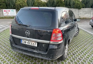 Opel Zafira B 1.9 CDTI ECOTEC 120KM 2007 Opel Zafira BLACK FRIDAY 1.9 diesel 2007 1.9 Diesel 120KM, zdjęcie 2