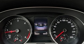 Volkswagen Passat B8 Variant 2.0 TDI BlueMotion SCR 190KM 2019 Volkswagen Passat 4-Motion Automat Navi Parktronic Kamera Alcantara, zdjęcie 19