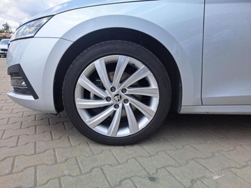 Skoda Octavia IV Liftback 2.0 TDI SCR 200KM 2023 Skoda Octavia 2.0TDI 200KM DSG 4x4 Wersja Style Salon Polska 2.0 Diesel, zdjęcie 8