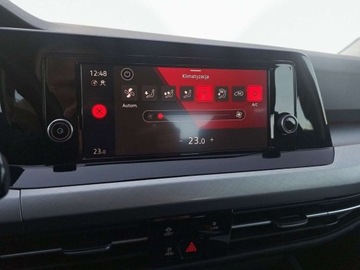 Volkswagen Golf VIII Variant 1.5 eTSI 130KM 2021 Volkswagen Golf Reflektory LED Cyfrowe zegary ACC App-Connect Lane Assist, zdjęcie 22