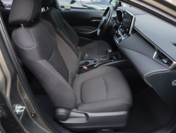 Toyota Corolla XII Sedan 1.8 Hybrid 122KM 2020 Toyota Corolla 1.8 Hybrid, Salon Polska, zdjęcie 8