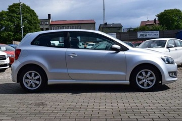 Volkswagen Polo V Hatchback 5d 1.2 TDI-CR DPF 75KM 2010 Volkswagen Polo 1.2 TDI, 3-Drzwi, Srebrny, Kli..., zdjęcie 1