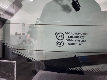 BMW 2 F46 GRANÁT TOURER SKLO (OKNO) ZADNÍ NOVÁ