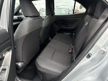 Toyota Yaris IV Hatchback 1.5 Hybrid Dynamic Force 116KM 2024 Toyota Yaris Cross Hybrid 1.5 Style Hybrid 1.5 Sty, zdjęcie 13