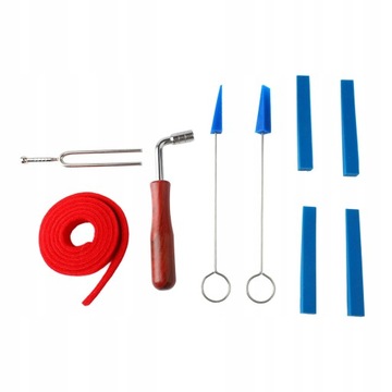 Набор основных инструментов для настройки фортепиано.