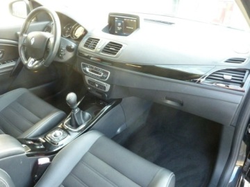 Renault Megane III Hatchback Facelifting 2013 Energy dCi 130KM 2014 Renault Megane BOSE*1.6 DCI, zdjęcie 13