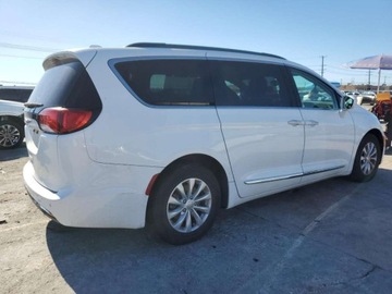 Chrysler Pacifica II 2017 Chrysler Pacifica Touring L 2017 3.6l 3.6 Benzyna 287KM, zdjęcie 3