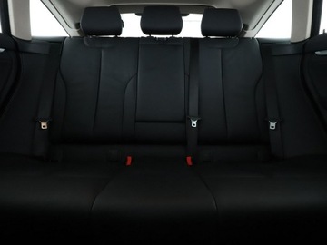 BMW Seria 3 F30-F31-F34 Limuzyna Facelifting 2.0 318d 150KM 2017 BMW 318 2.0d GT Luxury Line Panorama Navi Tempomat, zdjęcie 17