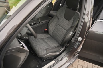 Volvo S60 III Sedan Facelifting 2.0 B4 197KM 2024 32tyś, PRZEBIEG_____4 SZTUKI W OFERCIE, zdjęcie 23