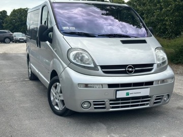 Opel Vivaro A 2006 Opel Vivaro Opel Vivaro kampervan 7 osobowy 3 x klima Westfalia lozko kamp, zdjęcie 13