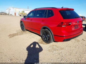 Volkswagen Tiguan III 2024 Volkswagen Tiguan 2.0T Se R-Line Black 2024 2.0 Benzyna 184KM, zdjęcie 3