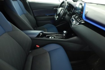 Toyota C-HR I Crossover 1.8 Hybrid 122KM 2017 Toyota C-HR 1.8 Hybrid, Salon Polska, Serwis ASO, zdjęcie 6