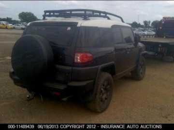 Toyota FJ Cruiser 2007 Toyota FJ 4dr Manual 2007 4.0 Benzyna 239KM, zdjęcie 2