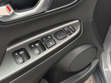 Hyundai Kona I Crossover Facelifting 1.0 T-GDI 120KM 2022 HYUNDAI KONA 1.0 T-GDI Smart DCT KRAJOWY BEZWYPADKOWY I WŁAŚCICIEL, zdjęcie 17