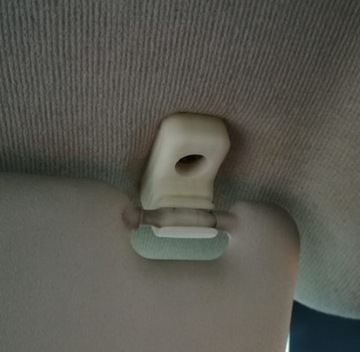 Крючок солнцезащитного козырька Fiat Grande Punto