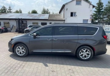 Chrysler Pacifica II 2017 Chrysler Pacifica 2017 Chrysler Pacifica - W POLSCE, po oplatach i akcyzie, zdjęcie 4