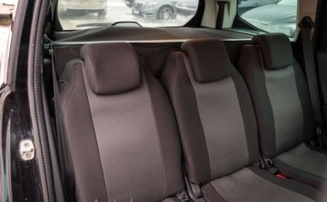 Peugeot 5008 I Minivan Facelifting 2.0 HDi 150KM 2015 Peugeot 5008 Peugeot 5008 I 2.0 BlueHDi 150KM 7-osobowy 2.0 Diesel 150KM, zdjęcie 17