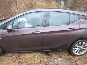ASTRA K V HB DVEŘE LEVÝ PŘEDNÍ Z41S
