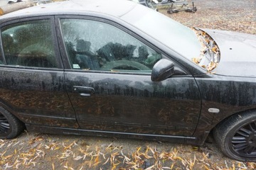DVEŘE PRAVÝ PŘEDNÍ SEDAN MITSUBISHI GALANT VIII 96-04 ČERNÉ