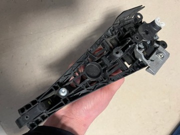 ASTRA J KLIKA DVEŘE LEVÝ PŘEDNÍ VLOŽKY