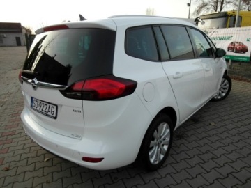 Opel Zafira C Tourer 2.0 CDTI ECOTEC 165KM 2014 Opel Zafira Tempomat Xenon Klimatronik Led 2.0 Diesel 165KM, zdjęcie 5