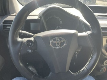 Toyota iQ 1.0 VVT-i 68KM 2009 Toyota iQ Klima, zdjęcie 15