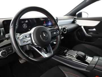 Mercedes CLA C118/X118 Shooting Brake 2.0 200d 150KM 2023 Mercedes CLA 200 FV23 amg line automat virtual, zdjęcie 13