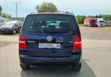 Volkswagen Touran I 2.0 TDI 140KM 2006 Volkswagen Touran 2,0 TDI 140 km 7-osobowy 6-Biegow 2.0 Diesel 140KM, zdjęcie 20