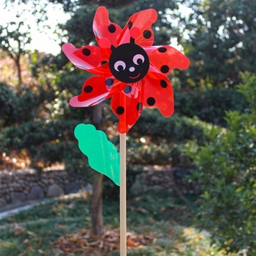 САДОВАЯ ВЕТРЯНАЯ МЕЛЬНИЦА, ДЕРЕВЯННЫЙ СТОЛБ, УКРАШИВАЕТ ДЕТЕЙ