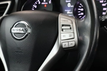 Nissan Qashqai II Crossover 1.6 DIG-T 163KM 2017 Nissan Qashqai 1.6 DIG-T, Salon Polska, zdjęcie 15