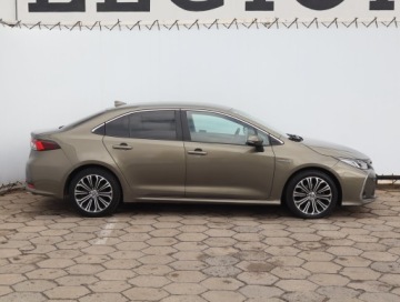 Toyota Corolla XII Sedan 1.8 Hybrid 122KM 2020 Toyota Corolla 1.8 Hybrid, Salon Polska, zdjęcie 5