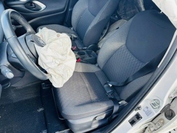 Toyota Yaris IV Hatchback 1.5 Dynamic Force 125KM 2022 Toyota Yaris 1.5benz 125KM/Salon PL/I WŁ/FV23%, zdjęcie 9