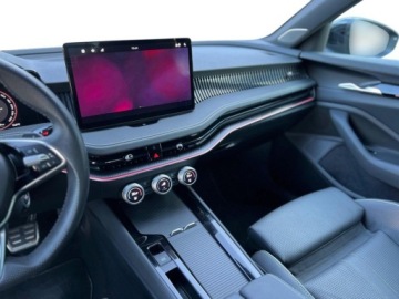 Skoda Superb IV Liftback 2.0 TDI 193KM 2025 Skoda Superb Sportline 2,0 TDI 142 kW 7-biegowa DSG 4x4 Canton Graphite DC, zdjęcie 11