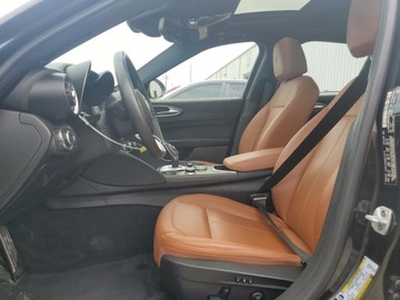 Alfa Romeo Giulia II Sedan Facelifting 2.0 Turbo 280KM 2022 Alfa Romeo Giulia Super 2022 2.0L 2.0 Benzyna 280KM, zdjęcie 5