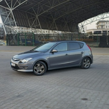 Hyundai i30 I Hatchback 1.4 109KM 2010 Hyundai i30 1.4 Blue Classic, zdjęcie 7